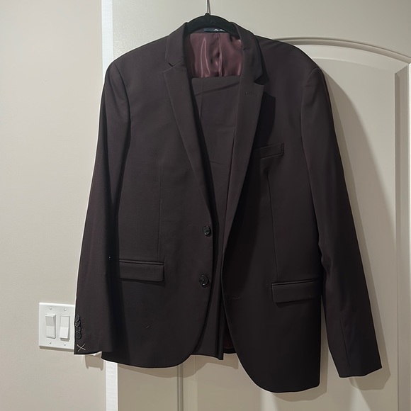 Mango men suit - Picture 1 of 7
